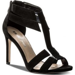 Sandały SOLO FEMME - 26466-53-020/000-07-00 Czarny. Czarne sandały Solo Femme, bez wzorów, ze skóry, eleganckie, bez obcasa, na obcasie, bez zapięcia. W wyprzedaży za 189.00 zł.