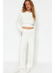 Trendyol 2-częściowy zestaw w kolorze kremowym rozmiar: M. Brązowe swetry Trendyol, m, bez wzorów, bez ramiączek. Za 122.38 zł.