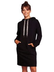 Be Wear Sukienka w kolorze czarnym rozmiar: M. Czarne sukienki Be Wear, na co dzień, m, bez wzorów, bez kołnierzyka, bez ramiączek, mini, proste. Za 180.49 zł.