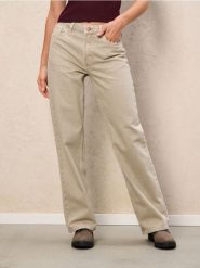 Jeansy wide leg - kremowy. Białe jeansy Sinsay, bez wzorów. Za 69.99 zł.