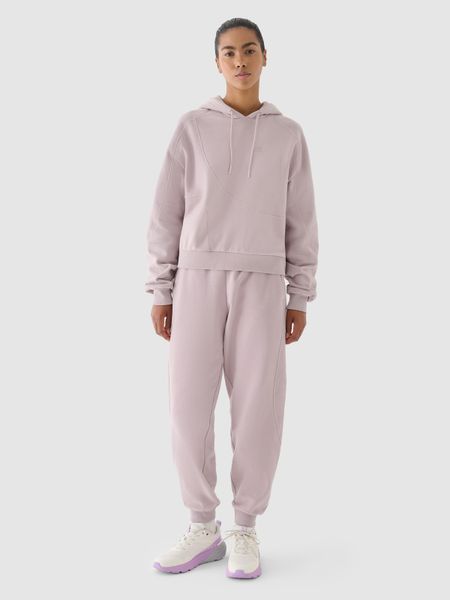 4F Spodnie dresowe oversize damskie 4F x Anna Lewandowska - beżowe XS. Brązowe spodnie dresowe 4f, s, bez wzorów, z bawełny. W wyprzedaży za 99.99 zł.