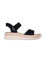Sandały damskie, Slip-Ins: BOBS Sun Ray. Czarne sandały Skechers, bez wzorów, z materiału, sportowe, bez obcasa, bez zapięcia. Za 199.99 zł.