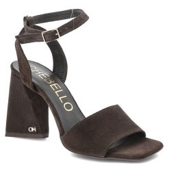Sandały damskie Chebello, cholewka ze skóry naturalnej zamszowej z paskiem wokół kostki na stabilnym obcasie, brązowe, 3091_-105-000-PSK-S135. Brązowe sandały CheBello, bez wzorów, ze skóry, bez obcasa, na obcasie, bez zapięcia. Za 519.00 zł.