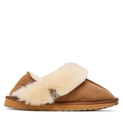 Kapcie EMU Australia. Brązowe obuwie domowe EMU Australia, bez wzorów, bez zapięcia. Za 529.99 zł.