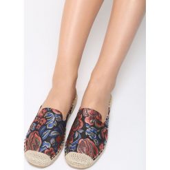 Czarno-Niebieskie Klapki Genius. Czarne klapki Born2be, bez wzorów, bez obcasa, na płaskiej podeszwie. Za 29.99 zł.