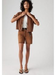 Levi's Szorty w kolorze jasnobrązowym rozmiar: W28. Brązowe szorty Levi's®, z aplikacjami, z bawełny, klasyczne. Za 135.17 zł.