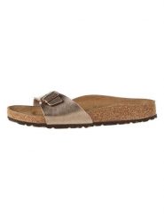 Birkenstock Klapki w kolorze złotym rozmiar: 35. Żółte klapki Birkenstock, bez wzorów, z otwartym noskiem, bez obcasa. Za 183.15 zł.