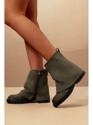 C'M Botki w kolorze khaki rozmiar: 36. Brązowe botki C'M, bez wzorów, bez obcasa, bez zapięcia. Za 130.99 zł.