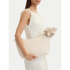 Torebka GINO ROSSI. Białe torebki klasyczne Gino Rossi, bez wzorów, bez dodatków. Za 229.99 zł.