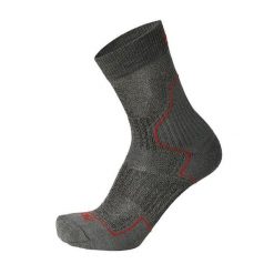 Skarpety trekkingowe Mico Light Weight Extra Dry Hike Crew. Szare skarpety mico, bez wzorów. Za 56.99 zł.