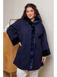 Curvy Lady Płaszcz zimowy w kolorze granatowym rozmiar: 48/50. Niebieskie płaszcze Curvy Lady, na zimę, bez wzorów, z puchu, bez kaptura. Za 172.89 zł.