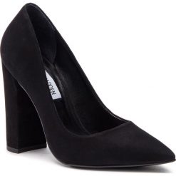 Półbuty STEVE MADDEN - Prance Heel SM11000320-03003-014 Black Nubuck. Czarne czółenka Steve Madden, bez wzorów, z nubiku, bez obcasa, na obcasie, bez zapięcia. W wyprzedaży za 299.00 zł.