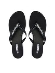 KARL LAGERFELD Japonki Jelly Heel KL83006 Czarny. Czarne klapki KARL LAGERFELD, bez wzorów, z syntetyku, bez obcasa. Za 439.99 zł.