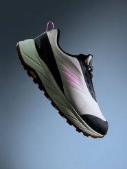 4F Niskie buty trailowe IRONSTEP z membraną damskie - beżowe 39. Brązowe trekkingi 4f, z materiału, do biegania. Za 449.99 zł.