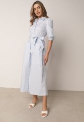 Niebieska Rozkloszowana Sukienka Koszulowa w Stylu Retro z Bawełny z Wiązaniem Cirire. Niebieskie sukienki Born2be, na co dzień, m, bez wzorów, z bawełny, eleganckie, bez kołnierzyka, bez ramiączek, maxi, koszulowe. Za 199.99 zł.