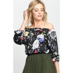 Czarna Bluzka Around and Around. Czarne bluzki Born2be, s, bez wzorów, bez kołnierzyka, bez ramiączek. Za 24.99 zł.