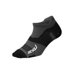 Niewidzialne skarpety 2XU Vectr Ultralight. Szare skarpety 2XU, bez wzorów, z lycry. Za 151.50 zł.