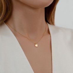 Naszyjnik z gwiazdką ze złota próby 585 z diamentem. Żółte naszyjniki Lilou, z diamentem, złote. Za 1,866.00 zł.