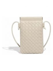 SUVRAI Torebka w kolorze beżowym na telefon - 13 x 20 x 4 cm rozmiar: onesize. Brązowe torby na ramię SUVRAI, bez wzorów, z materiału, przez ramię, bez dodatków. Za 86.99 zł.