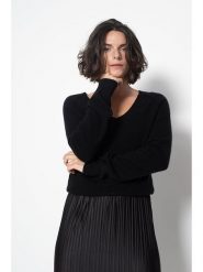 AUTHENTIC CASHMERE Kaszmirowy sweter "Giusalet" w kolorze czarnym rozmiar: L. Czarne swetry AUTHENTIC CASHMERE, l, bez wzorów, z kaszmiru, bez ramiączek. Za 347.99 zł.
