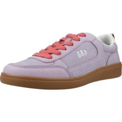Buty GAP SEATTLE II Fioletowy. Fioletowe trekkingi GAP, z syntetyku, trekkingowe. Za 264.99 zł.