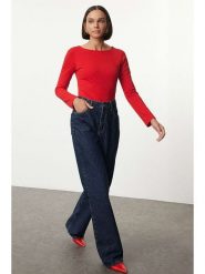 Trendyol Koszulka w kolorze czerwonym rozmiar: XL. Czerwone bluzki Trendyol, xl, bez wzorów, z bawełny, bez kołnierzyka, bez ramiączek. Za 34.99 zł.