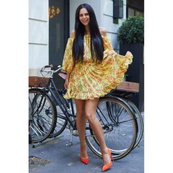 Sukienka AVIVA YELLOW. Żółte sukienki Sukienka AVIVA YELLOW, l, bez wzorów, bez kołnierzyka, bez ramiączek, mini. W wyprzedaży za 89.00 zł.