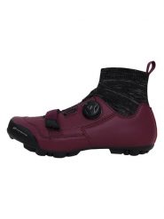 Protective Buty kolarskie "Steel Toe" w kolorze czerwonym rozmiar: 42. Czerwone obuwie sportowe Protective, bez zapięcia, rowerowe. Za 308.18 zł.