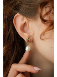 Pierres delicates Kolczyki w kolorze białym z perłami i kwarcem różowym rozmiar: onesize. Białe kolczyki Pierres delicates, z kwarcem, z mosiądzu. Za 83.03 zł.