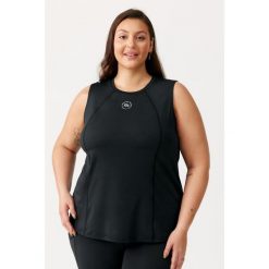 Damska koszulka sportowa Rough Radical Amber Tee Plus Size. Czarne koszulki sportowe ROUGH RADICAL, bez wzorów, bez ramiączek, na fitness i siłownię. Za 109.90 zł.