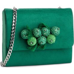 Torebka MENBUR - 845590050 Emerald Green. Zielone torby na ramię Menbur, z aplikacjami, z materiału, zdobione, bez dodatków. W wyprzedaży za 159.00 zł.