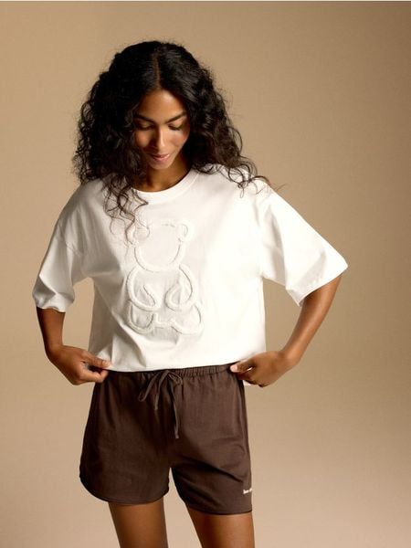 Piżama z misiem - beżowy. Brązowe piżamy Reserved, bez wzorów, z bawełny, bez ramiączek. W wyprzedaży za 69.99 zł.