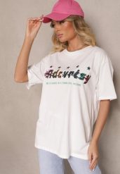 Biały T-shirt Oversize Ozdobiony Napisem i Kolorowymi Gwiazdami Ilamora. Białe t-shirty Renee, m, bez wzorów, z jeansu, bez kołnierzyka, bez ramiączek. W wyprzedaży za 41.99 zł.