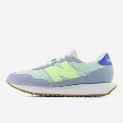Sneakersy damskie New Balance 237. Szare obuwie sportowe New Balance, bez zapięcia, do biegania. Za 319.99 zł.