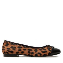 Baleriny Tory Burch. Brązowe baleriny Tory Burch, bez wzorów, bez obcasa. Za 899.99 zł.