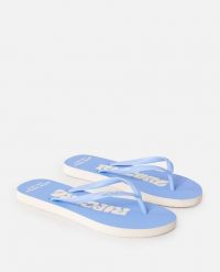 Japonki damskie Rip Curl Icons Of Surf Bloom. Niebieskie klapki Rip Curl, bez wzorów, z materiału, bez obcasa. Za 73.99 zł.