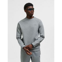 Bluza z okrągłym dekoltem Hummel Tech Fleece Regular. Szare bluzy Hummel, na zimę, bez wzorów, z bawełny, bez kaptura. Za 269.50 zł.