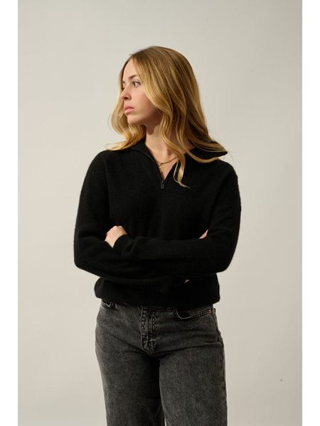 AUTHENTIC CASHMERE Kaszmirowy sweter w kolorze czarnym rozmiar: S. Czarne swetry AUTHENTIC CASHMERE, s, bez wzorów, z kaszmiru, bez ramiączek. Za 480.95 zł.