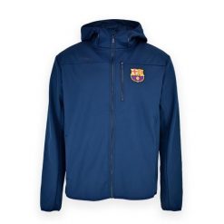 Kurtka softshell FC Barcelona niebieska. Niebieskie kurtki sportowe FC Barcelona, na jesień, s, bez wzorów, z softshellu, bez kaptura, do piłki nożnej. W wyprzedaży za 419.75 zł.