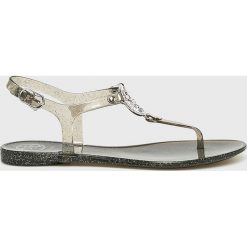 Guess Jeans - Sandały. Czarne sandały Guess Jeans, z aplikacjami, z gumy, bez obcasa, na szpilce, bez zapięcia. W wyprzedaży za 179.90 zł.