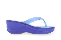 Japonki Dijean 260 982 Abstract Blue, Niebieski, Guma - 40. Niebieskie klapki Dijean, bez wzorów, z gumy, bez obcasa. W wyprzedaży za 29.00 zł.