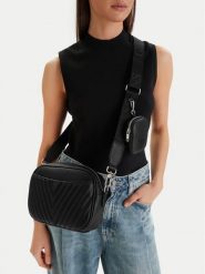 Guess Jeans Torebka CWBEO-GUESS-M-001-09 Czarny. Czarne listonoszki Guess Jeans, z aplikacjami, z jeansu, bez dodatków. Za 229.99 zł.