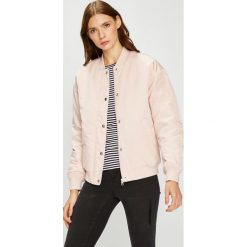 Calvin Klein Jeans - Kurtka bomber. Kurtki marki Calvin Klein Jeans. W wyprzedaży za 399.90 zł.