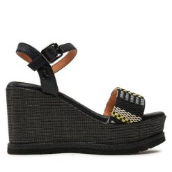 Sandały REPLAY. Czarne sandały Replay, bez wzorów, bez obcasa, na koturnie, bez zapięcia. Za 419.99 zł.