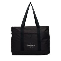 Torebka Calvin Klein. Czarne shopper Calvin Klein, bez wzorów, bez dodatków. Za 369.99 zł.