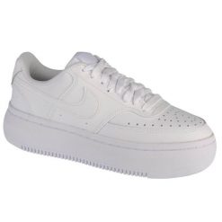 Buty do chodzenia damskie Nike Court Vision Alta. Białe obuwie sportowe Nike, z materiału, bez zapięcia, trekkingowe, Nike Court. Za 613.00 zł.