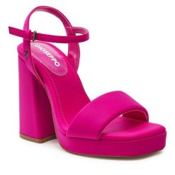 Sandały Gioseppo. Czerwone sandały Gioseppo, bez wzorów, bez obcasa, na słupku, bez zapięcia. Za 299.99 zł.