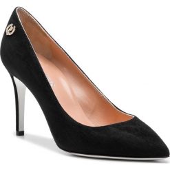 Szpilki POLLINI - SA10038C17TA0000 Nero. Czarne szpilki Pollini, z aplikacjami, ze skóry, eleganckie, bez obcasa, na obcasie, bez zapięcia. W wyprzedaży za 599.00 zł.