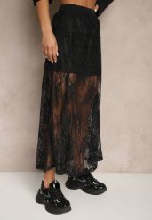 Czarna Koronkowa Spódnica o Rozkloszowanym Kroju z Rozcięciem Zarlaura. Czarne spódnice Renee, na co dzień, m, z aplikacjami, z koronki, eleganckie, midi, rozkloszowane. W wyprzedaży za 69.99 zł.