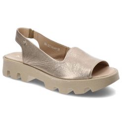 Złote Sandały Karino Modne Buty Na Lato. Żółte sandały Karino, bez wzorów, ze skóry, eleganckie, bez obcasa, bez zapięcia. Za 309.00 zł.